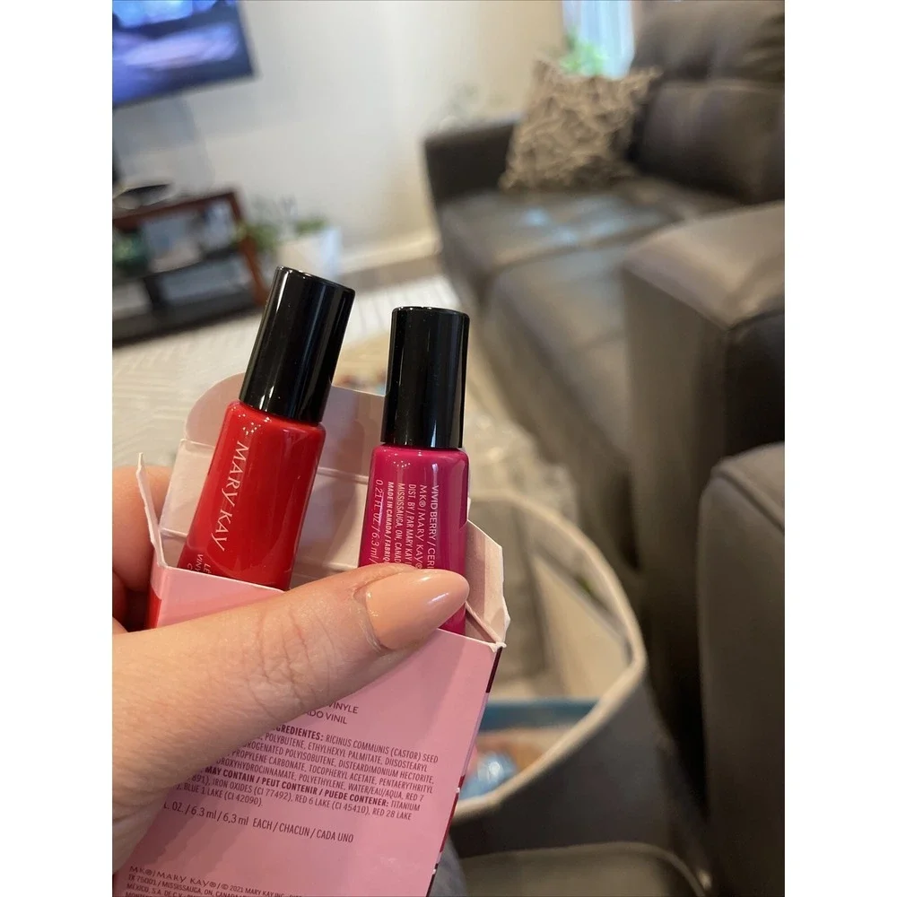 MARY KAY VINYL SHINE LIQUID LIP SET~Luminous Red ~Vivid Berry. New In‎ Box
